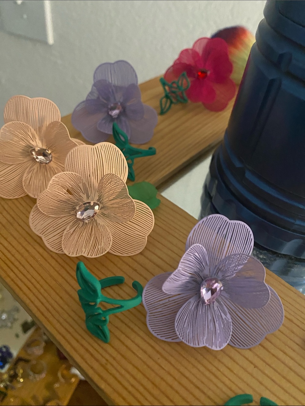 Big flower ring